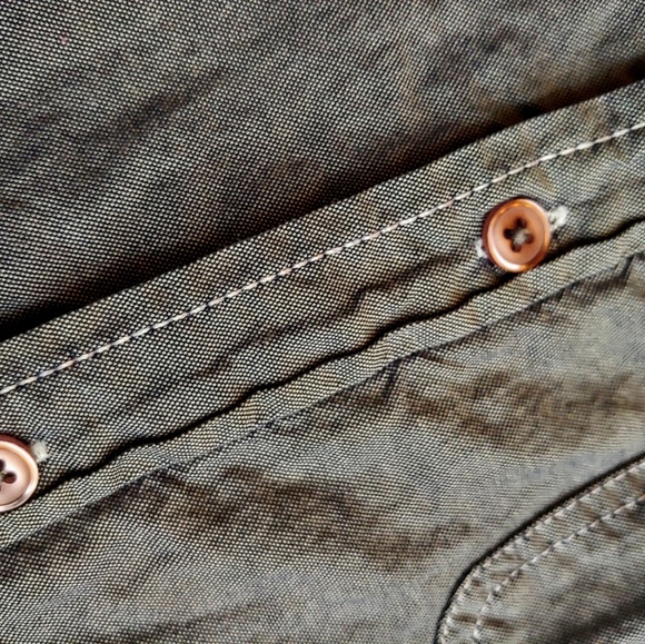 Guess chambray button down - Picture 5 of 5